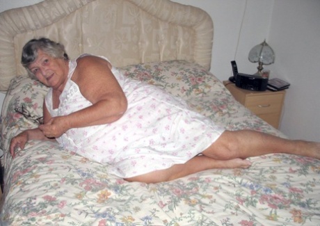 abuela gigante follando con las tetas buen hd recopilación