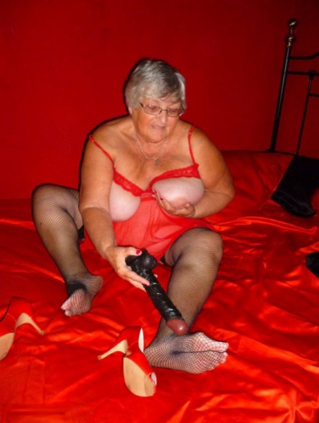 bolos de abuelita sexo desnudo archivo