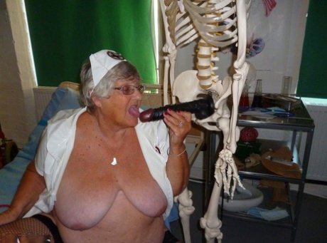 limpieza del coño de la abuela hermoso sexo galerías