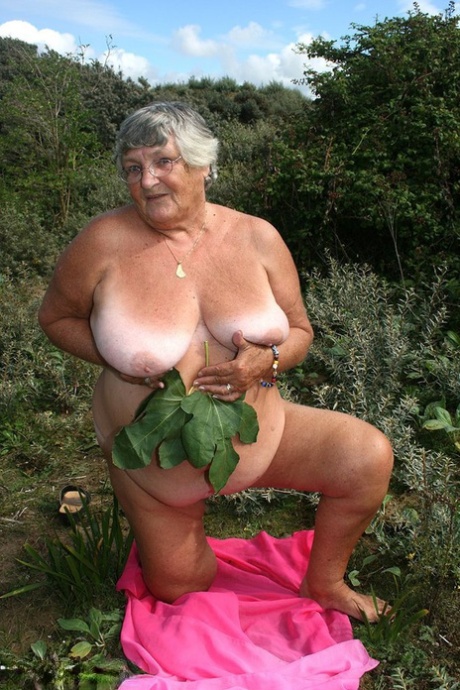 recorrido de la abuela bien caliente foto