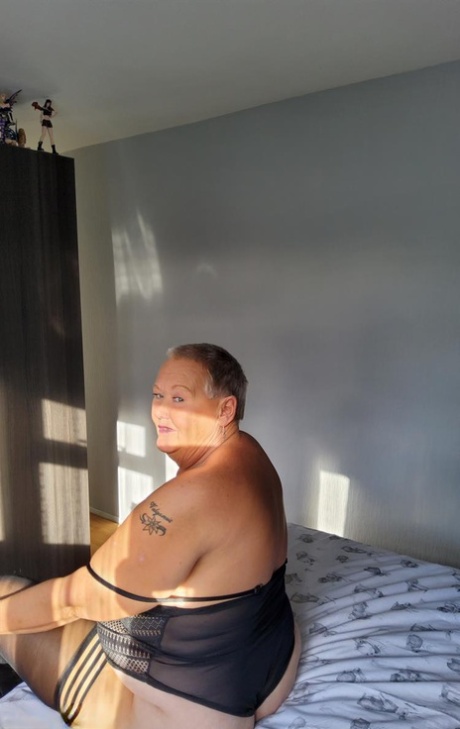 abuela recibiendo una carga de semen desnudo gratis imágenes